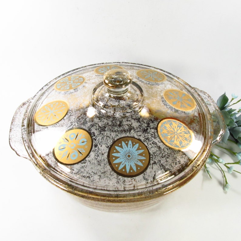 Vintage Georges Briard Casserole Dish, Fire King Medallion Pattern, Aqua and Gold 2 Quart Dish image 4