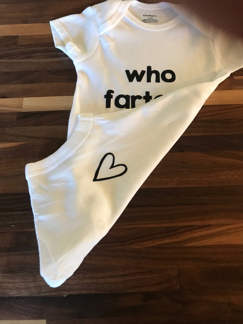 baby onesie Who farted