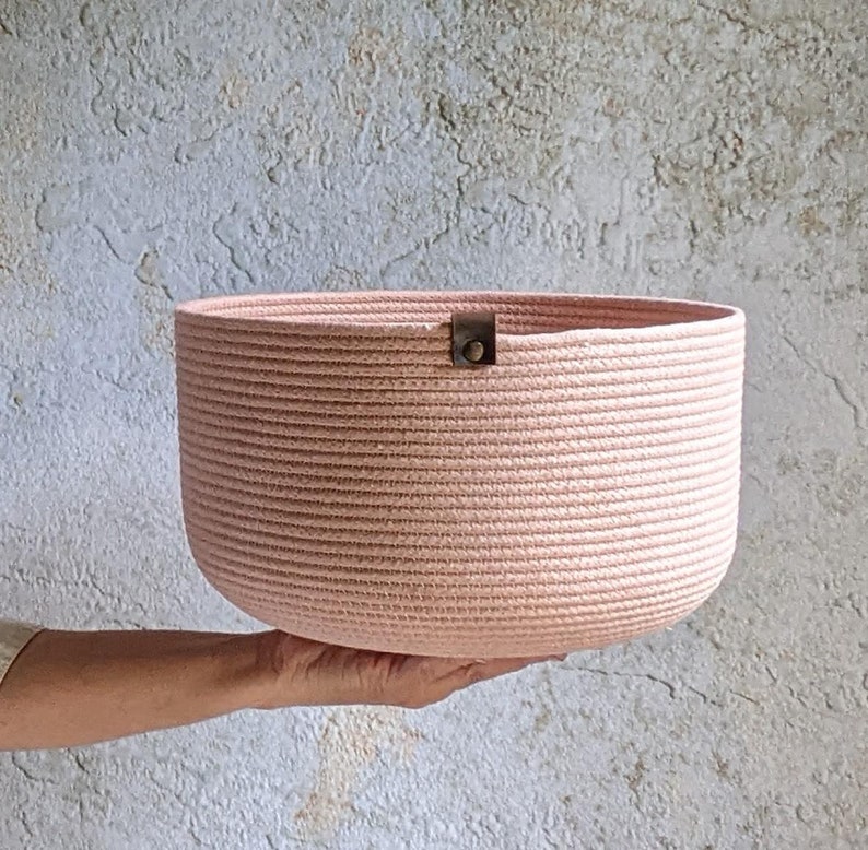 Rope basket, Knitting basket, Rope bowl, Made in Maine, Home décor, project basket, Fruit basket, Minimal home décor, Mail basket, Madder root ( pink )