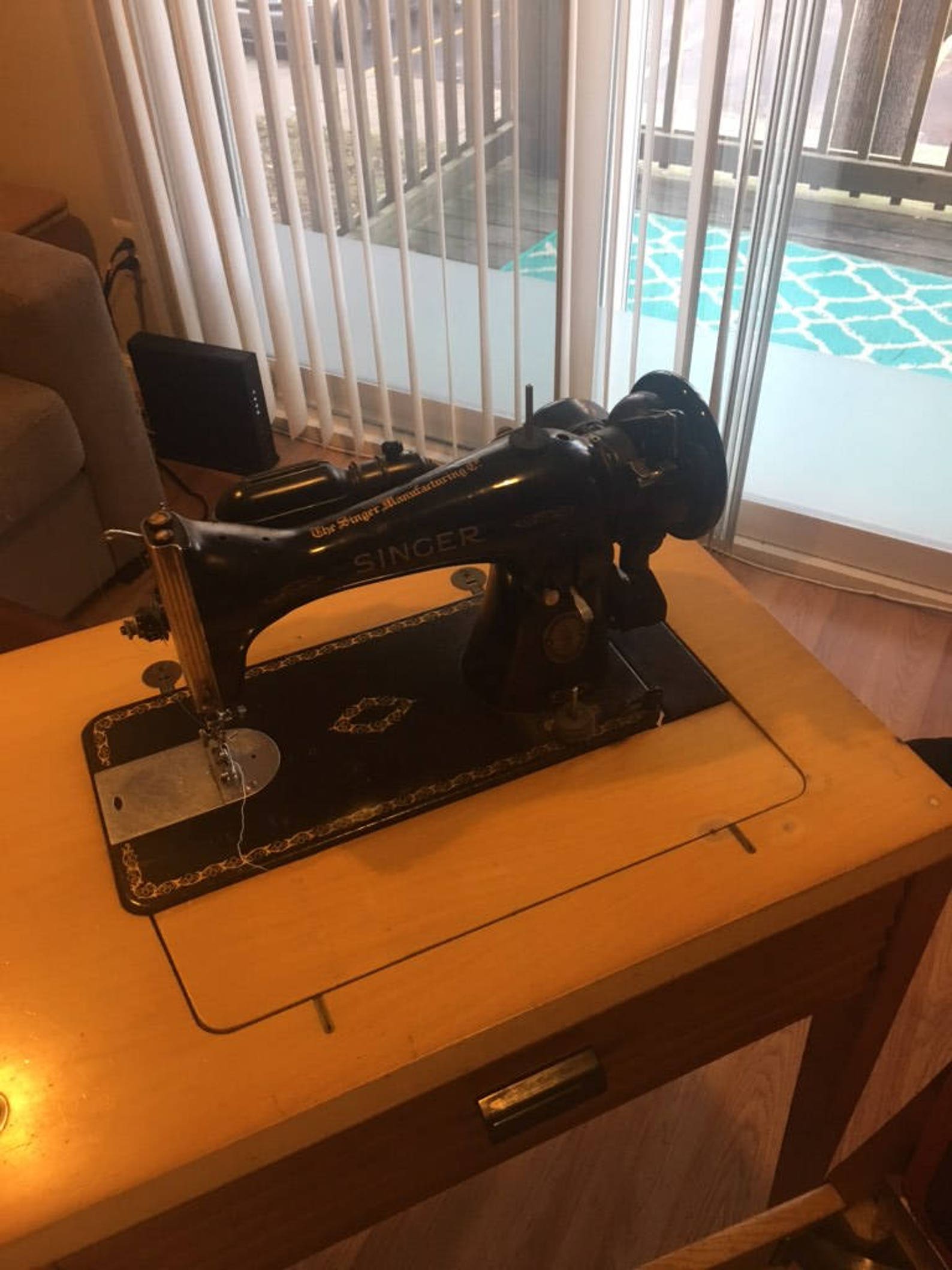 Vintage Singer Sewing Machine and Chair Etsy