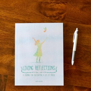 Living Reflections: An easy to use gratitude journal image 1