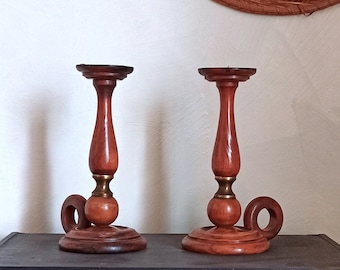 Set di 2 vecchi candelieri in legno e ottone/Candeliere/candeliere in ferro