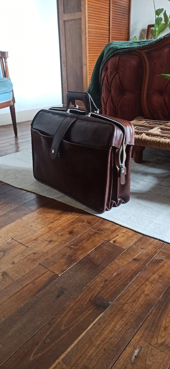 Sac de voyage/ bagages en cuir marron/ cartable/ g