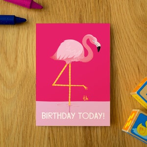 Fenicottero del 4 ° biglietto di compleanno - Biglietto di compleanno animale - Quarto biglietto di compleanno - Biglietto di compleanno per uccelli - Biglietto di compleanno per bambini