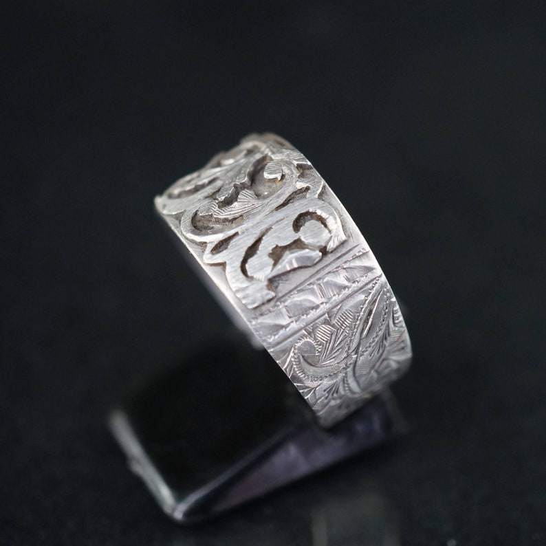 Antique old hand carved silver ring