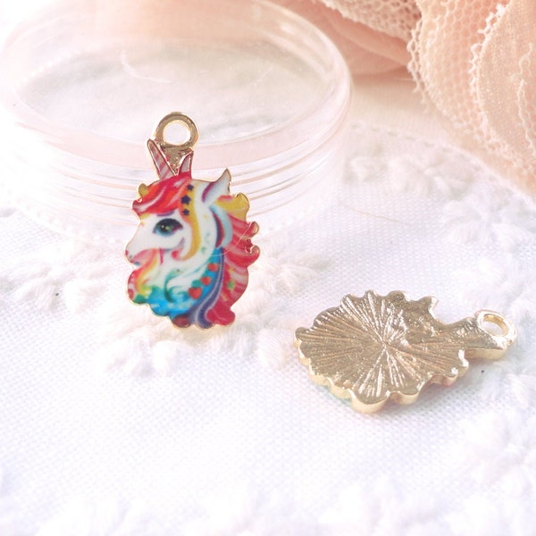 perle métal émaillé licorne colorée, sequin émaillé licorne, x 2, pendentif breloque licorne,  bijoux magiques mythiques multicolores, charm