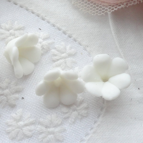 Perle Fleur Porcelaine Blanche, perle artisanale, céramique florale, fourniture, bijoux,délicat