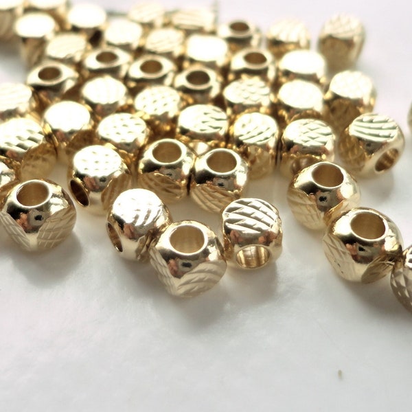 Perle cube dorée, plaqué or, 24 carat, perle gravée, spacer, braclet, corson, soie, cuir,