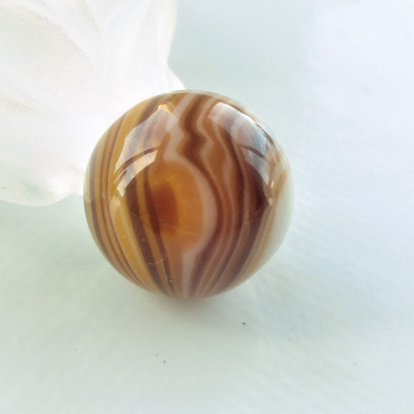 alte Harzperle, runde Perle, 1980er Perle, marmorierte Perle, Schokoladenlinie, 22 mm, große Lochperle, Schmuck, Fantasie, DIY