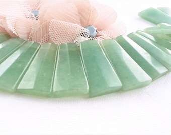 pierre jade vert, pierre triangle, pendentif bijoux, perle originale pierre de gemme, bijoux diy, charme, pendentif, breloque, collier, diy