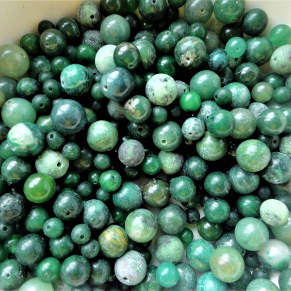 lot mixte pierre verte, x20, ronde 12 mm, ronde 5 mm, jaspe naturel, agate naturelle, aventurine naturelle, jade naturel, tailles diverses,