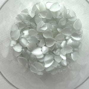 cabochon verre cœur, perle verre, x40,  œil de chat, ancien cabochon pour customisation , bijoux, ongle, bijoux, romantique, fantaisie,