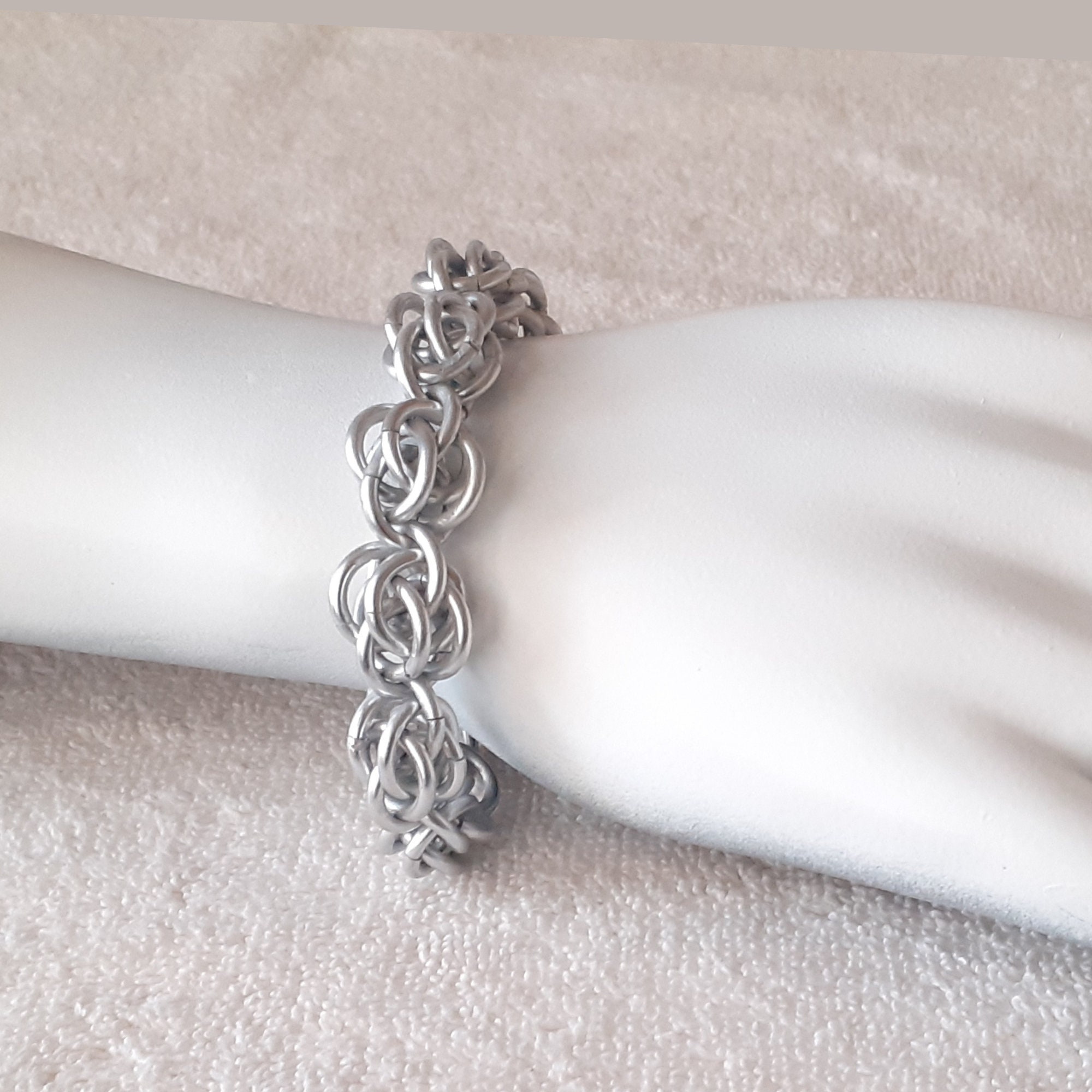 Sweet Pea Chainmaille Bracelet - Etsy