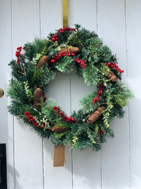 Red Berry Pine Core Outdoor Entrance Christmas Scene Decoration Wreath Epeolatry Christmas Wreath Christmas Decoration Christmas Wreath with Red Bow
