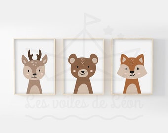 Set med 3 djurposters: skog, bebis, rådjur, björn, räv. Väggdekoration för barnrum. Posters, presentidé till babyshower.