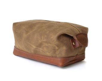 Waxed Canvas De Gaulle Dopp Kit - Tan