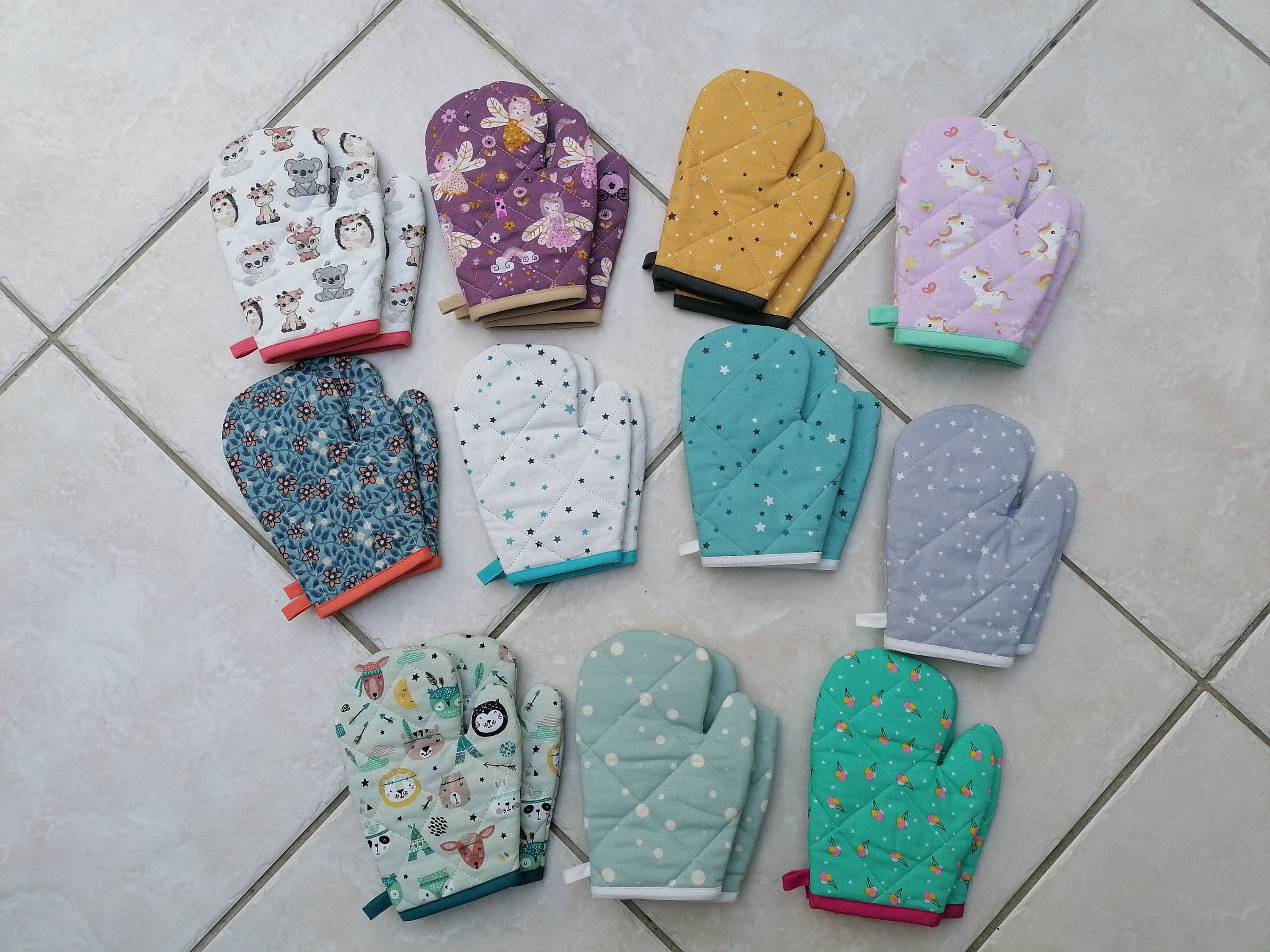 JANUARY PREORDER Kids Oven Mitts, Baking, Cooking, Play