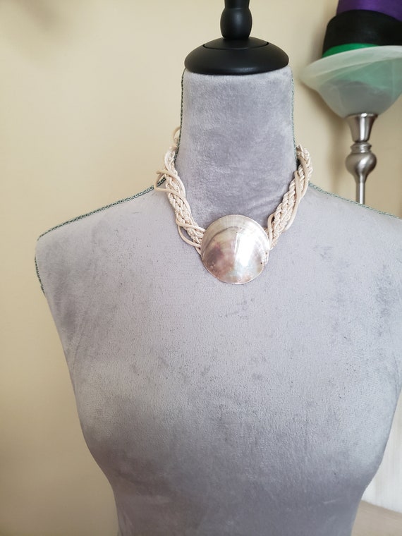 Mother of Pearl Sea Shell Macrame Necklace - image 2