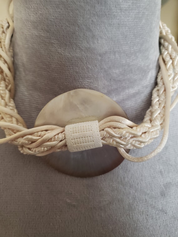 Mother of Pearl Sea Shell Macrame Necklace - image 5