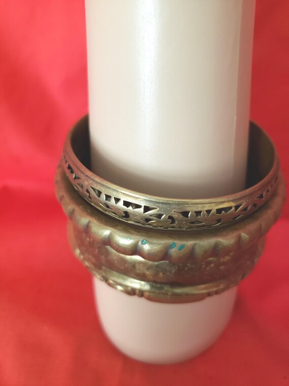 Vintage Brass Bangle Bracelet Set: Filigree, Hamm… - image 2
