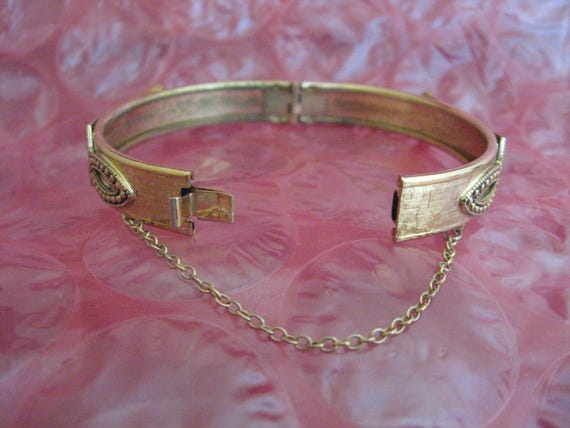 Whiting Davis Victorian Hinged Bangle Bracelet - image 5
