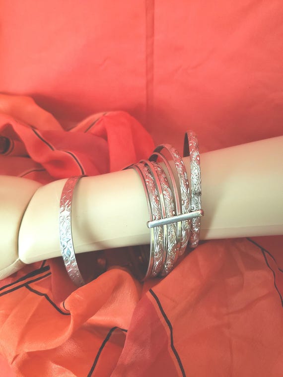 8 Silver Stackable Skinny Repousse Bangle Bracele… - image 4