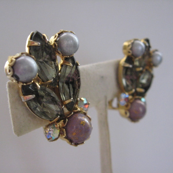 GARNE'  Rare 1940s Clip on Earrings