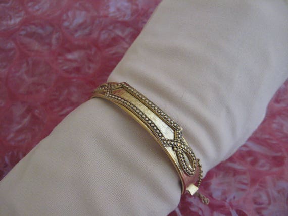 Whiting Davis Victorian Hinged Bangle Bracelet - image 7