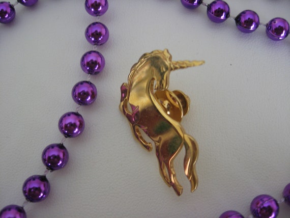 Avon Unicorn Brooch Lapel Pin - image 2