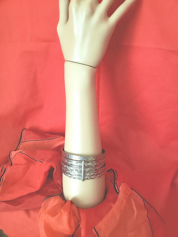 8 Silver Stackable Skinny Repousse Bangle Bracele… - image 1