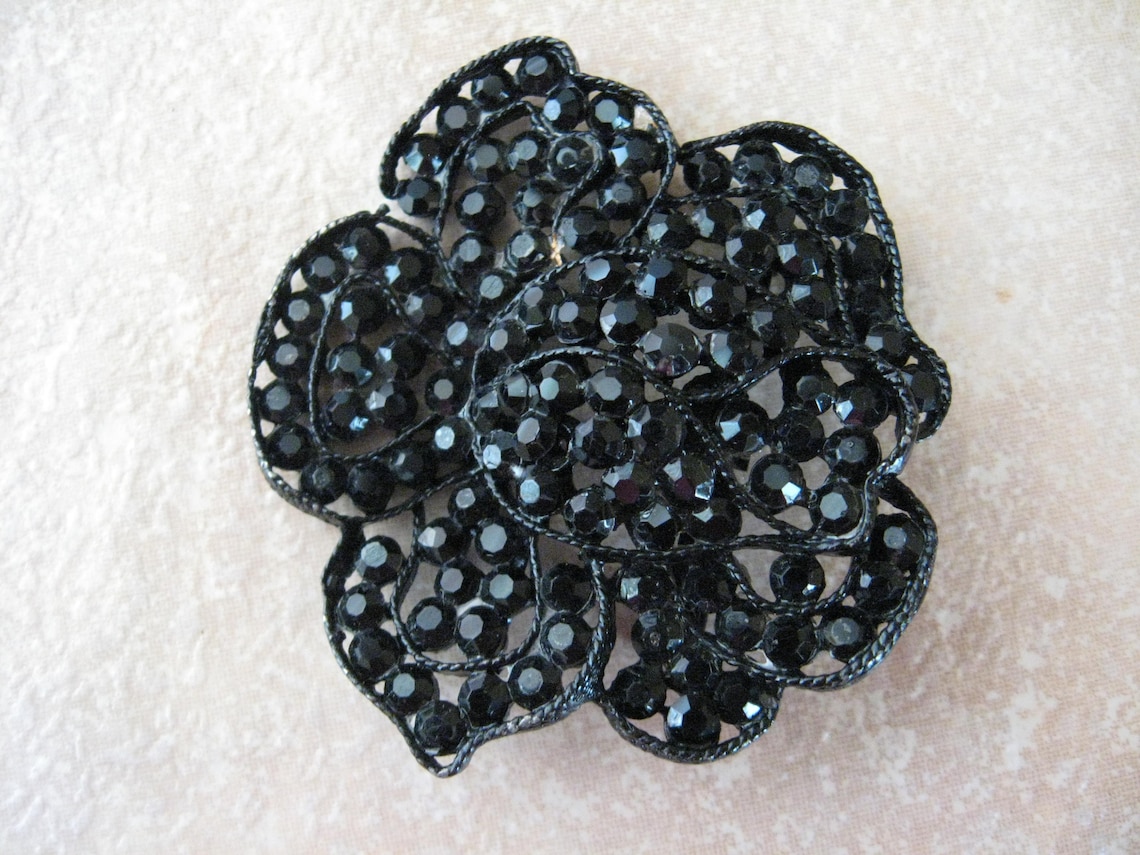 WEISS Black Japanned Floral Brooch Pin Etsy