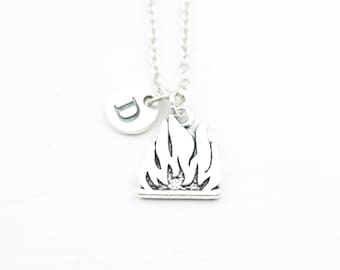 Collana con ciondolo a forma di fiamma: gioielli con ciondolo in argento personalizzati