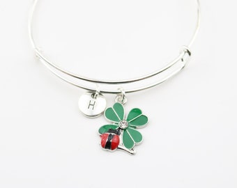 Green Clover and lady bird Bracelet, Ladybug bangle, St Patrick's day Ireland bracelet, Lucky Jewelry, 4 Leaf Flower Gift, Personalized