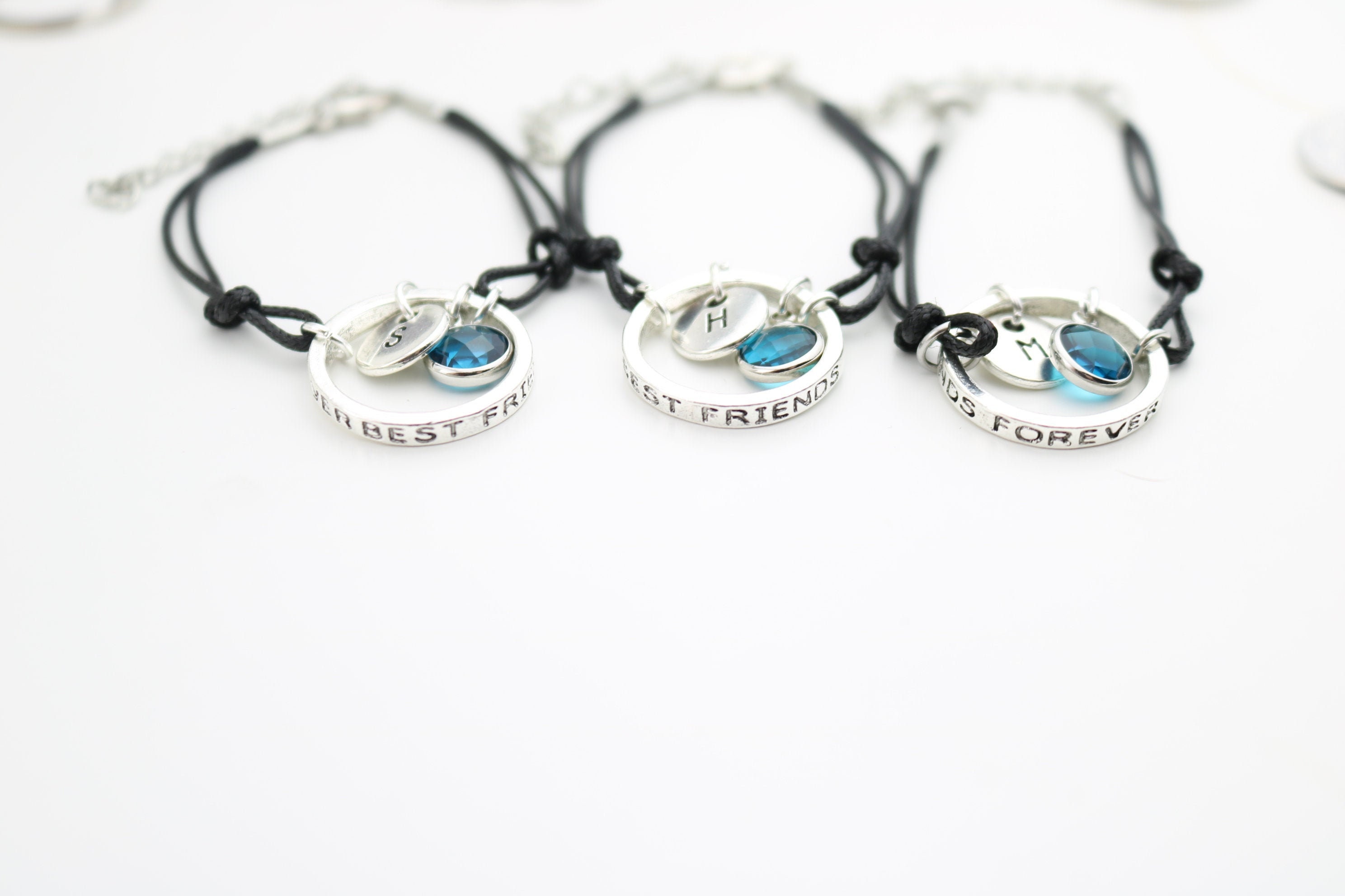 Amazon.com: JINGMARUO 3 Sisters Bracelets Best Friends Necklace for 3 Set  of 3 Heart Bracelets 3 BFF 3 Bestie Long Distance Friendship Gift (3  Bracelets-G): Clothing, Shoes & Jewelry