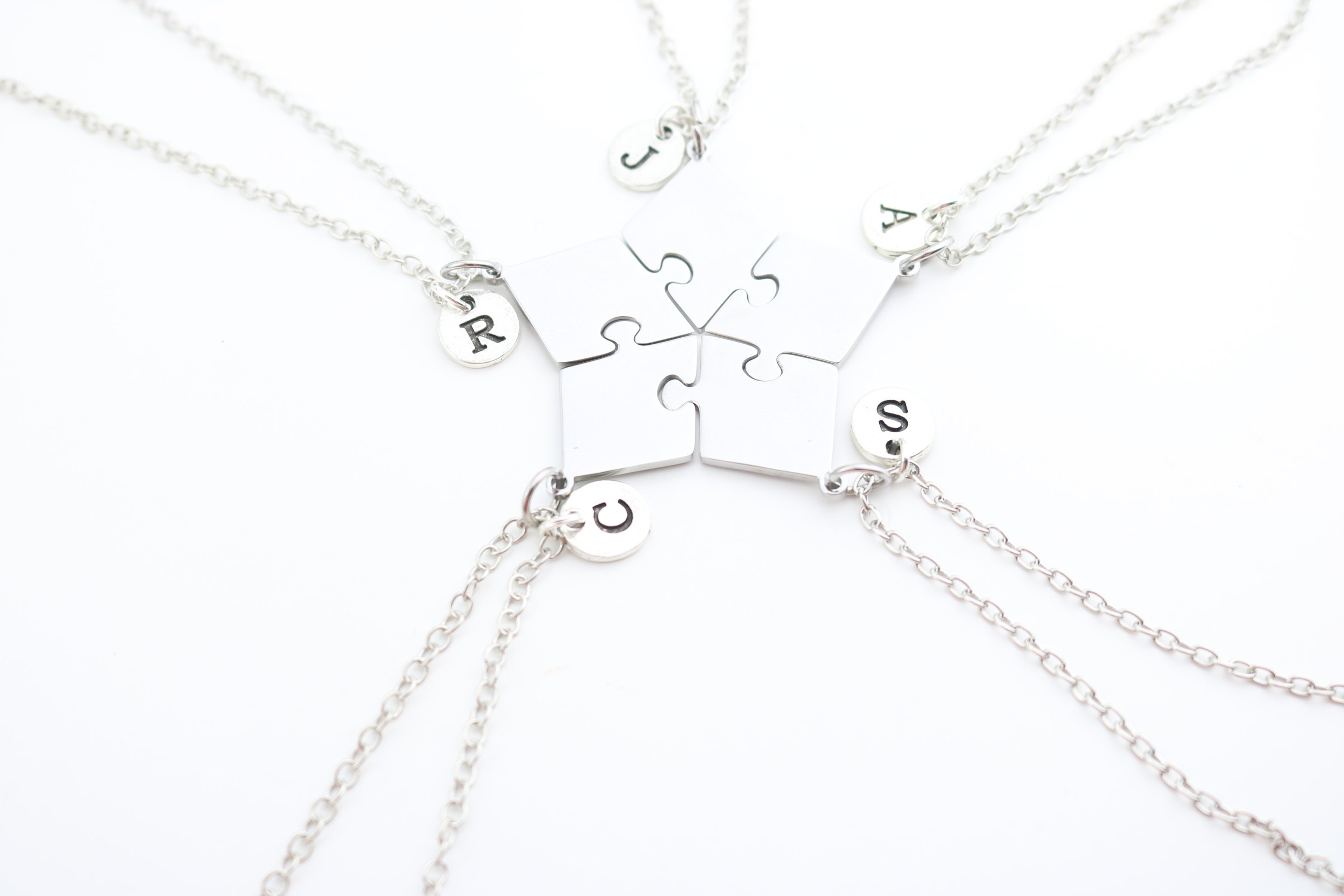PiercingJ 4PCS Personalized Custom Engraved Puzzle Necklaces Matching Dog  Tag Pendant Charm Necklace Set for Best Friend Friendship Couple Family +  Gift Box | Amazon.com