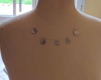 collier en argent 925 avec 5  médailles martelées rondes, cercle pastille   46cm