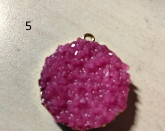 round pendant natural druzy stone in pink color