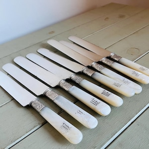 Lovely Vintage Landers Frary & Clark Aetna Works Set of 8 Silver Plated Mother of Pearl Butter Knives