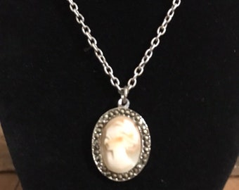 Lovely Vintage 17in Art Deco Marcasite Cameo Necklace