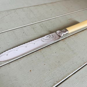 Lovely Vintage Silver Plated Cake Knife