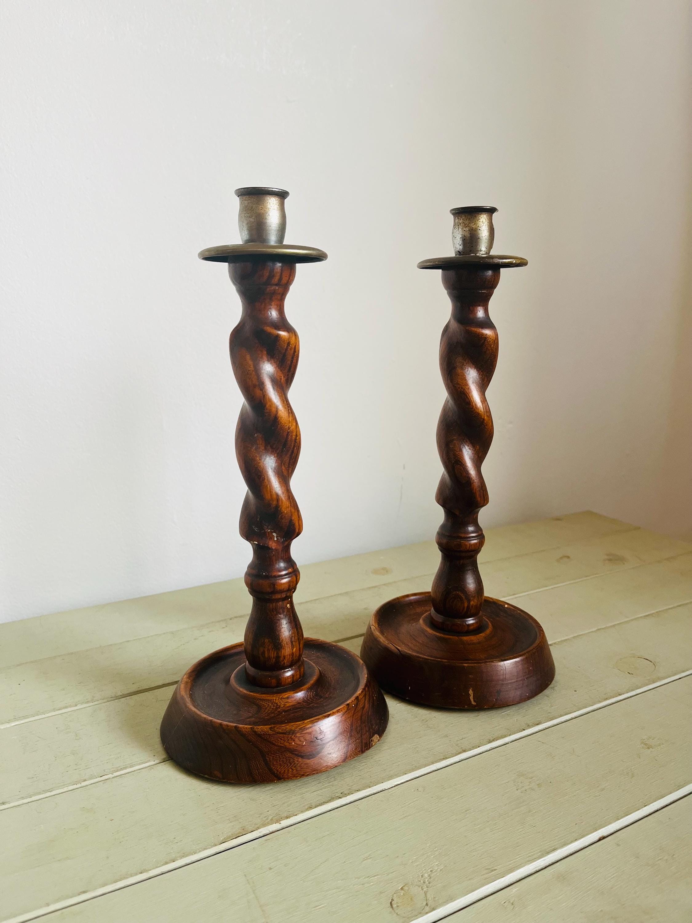 素敵なヴィンテージ木製バーリーツイストキャンドルホルダーペア