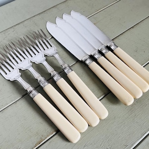 Lovely Vintage set of 4 Silver Plated Fish Cutlery Set