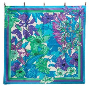 Jim Thompson Flower Thai Silk Scarf Vintage (34”x”33)
