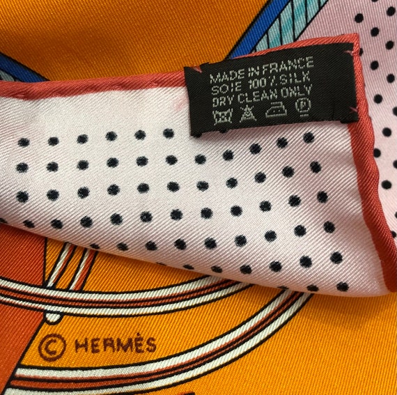 HERMES カレ　Les Voitures à Transformation Les Voitures a Transformation triangle | Hermès Canada