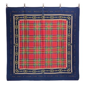 Yorkland Silk Scarf Vintage (30.5”x”31)