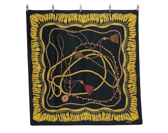 Patricia Paris Scarf Vintage (29”x”30.5)