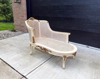 Antique French Louis XV Gold Leaf Chaise Lounge