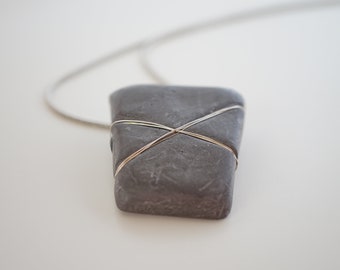 Concrete grey geometric pendant with crossed threads | Modern minimalist geometric cement necklace | Concrete gift jewelry | JewelrybyMok