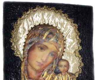 Madonna & Child Heirloom Quilt-Virgin Mary Quilt-The Blessed Virgin Mary Quilt-Mary and Jesus Quilting-Embroidered Quilt-Home accent Quilt-J
