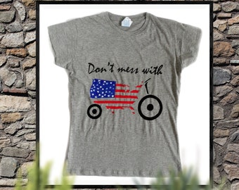 Don't mess with America-Women's gray T-Shirt-Us flag T-Shirt/Old glory Women's T-Shirt-Don't mess with America T-Shirt-Women's Funny T-Shirt
